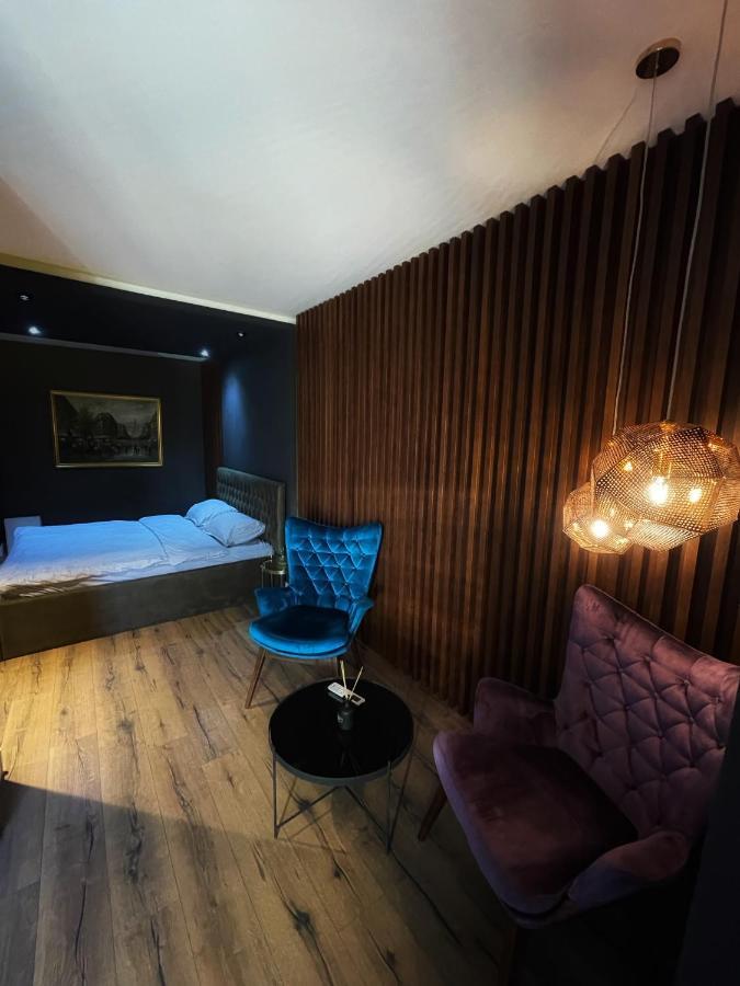 Blue Capital Apartments 1 พริสตีนา ภายนอก รูปภาพ